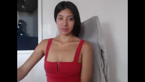 dulceisabellax online show from February 2025 05:50:01 PM