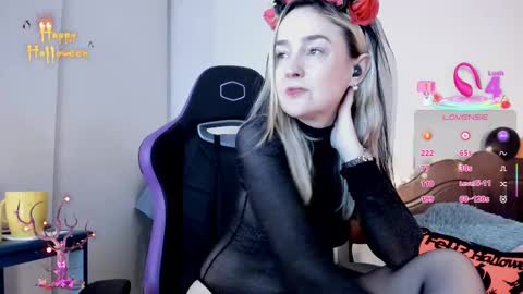 Sweetnina online show from October 2025 08:57:01 PM