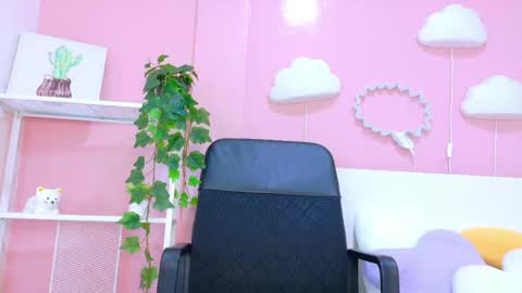 Snapshot of dulcesexy__ chatting on April 2026 07:53:02 PM Dulce Sexy online show from April 2026 07:53:02 PM