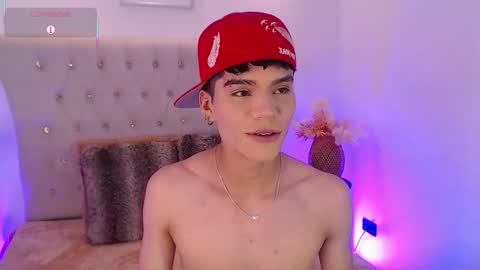 Dulcey online show from November 2025 04:44:02 AM