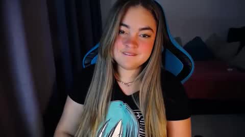 Nicole   online show from January 2025 04:44:01 AM