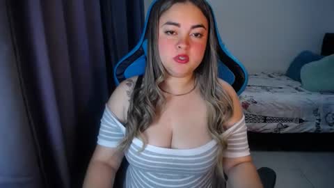 Nicole   online show from February 2025 09:40:02 AM