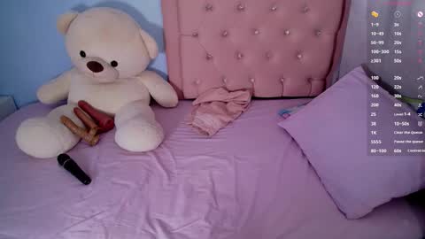 Snapshot of duna20_ chatting on March 2026 06:14:01 PM Emi online show from March 2026 06:14:01 PM