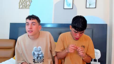 Snapshot of duolust chatting on March 2026 11:27:01 AM Thomas and Noah online show from March 2026 11:27:01 AM