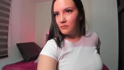 Snapshot of duqueza4you chatting on February 2025 01:43:02 AM Katia online show from February 2025 01:43:02 AM