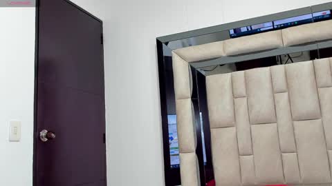 duran_dhikol1 online show from February 2025 02:07:01 AM