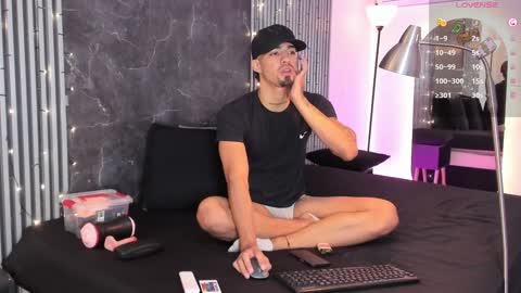 Duriel online show from January 2025 12:19:02 PM