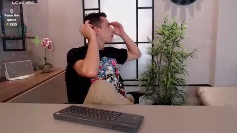 Dustin Sonne online show from February 2025 03:23:02 AM