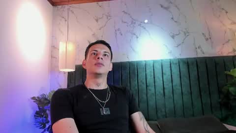 Snapshot of dustin_sonne chatting on July 2026 03:44:02 AM Dustin Sonne online show from July 2026 03:44:02 AM