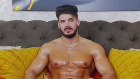 Dustin online show from January 2025 06:13:01 AM