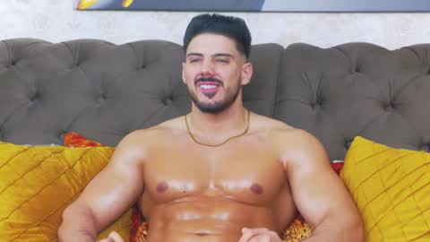 Dustin online show from April 2026 04:46:01 AM