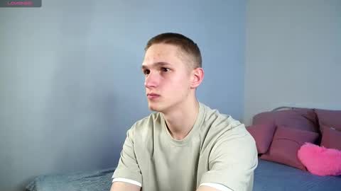 Dustyn online show from February 2025 07:04:02 PM