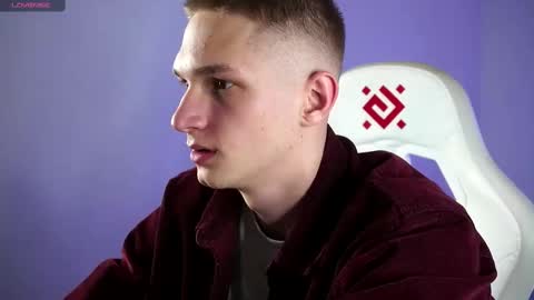 Dustyn online show from March 2025 06:43:01 PM