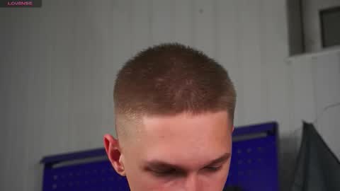 Dustyn online show from October 2025 04:41:01 PM