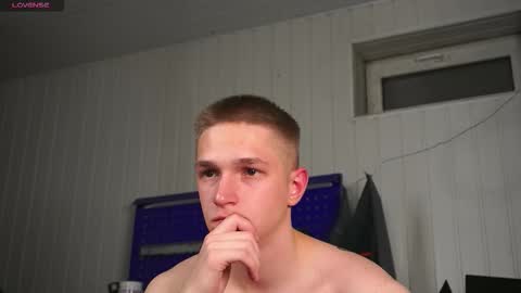 Dustyn online show from October 2025 04:29:02 PM