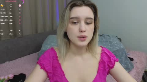 Dusya online show from December 2024 01:47:01 PM