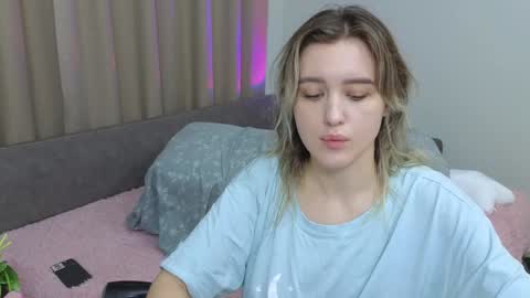 Dusya online show from January 2025 11:37:02 AM