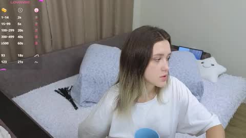 Dusya online show from October 2025 09:56:02 AM