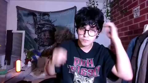 Snapshot of duvetboys chatting on January 2025 03:15:02 AM duvetboys online show from January 2025 03:15:02 AM