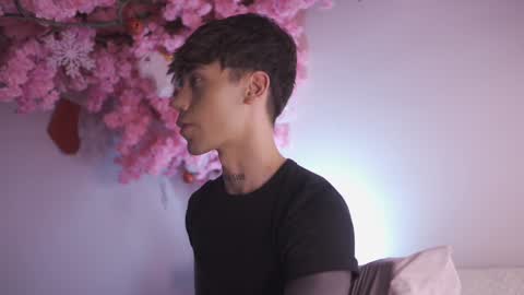 Dwayne xx online show from December 2024 09:16:01 PM