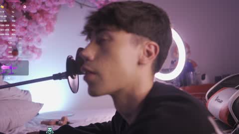 Dwayne xx online show from December 2024 07:35:01 PM