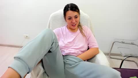 dayana online show from January 2025 01:38:01 AM