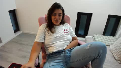 dayana online show from October 2025 04:32:01 AM