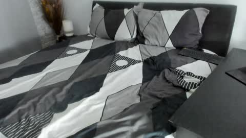 Dyanne online show from January 2025 07:01:02 PM