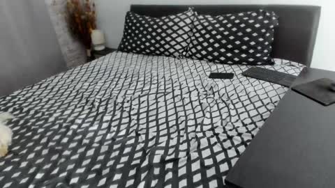 Dyanne online show from September 2025 03:47:02 PM