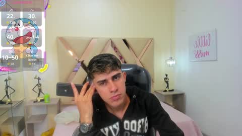 dyla_n18_ online show from September 2025 09:52:02 PM