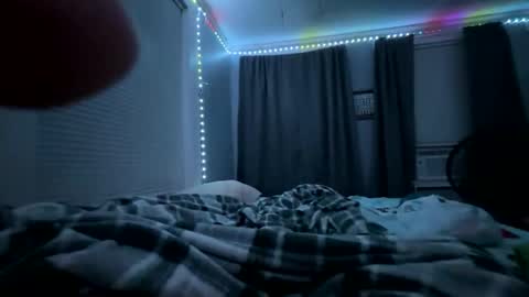 dylan12563 online show from April 2026 04:13:02 AM