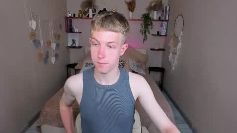 Snapshot of dylan_norton chatting on July 2026 03:19:02 PM Dylan online show from July 2026 03:19:02 PM