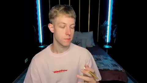 Snapshot of dylan_norton chatting on July 2026 10:55:01 AM Dylan online show from July 2026 10:55:01 AM