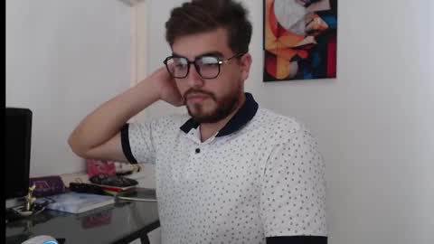 dylanhot10 online show from December 2024 08:18:02 PM