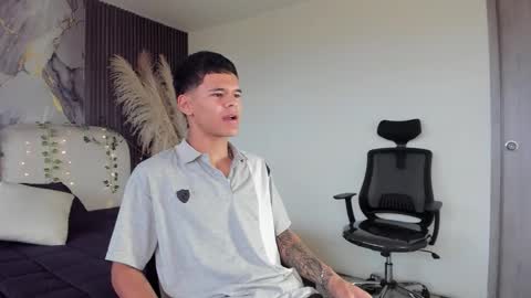 Snapshot of dylanroyce_ chatting on February 2026 12:59:02 PM dylanroyce_ online show from February 2026 12:59:02 PM