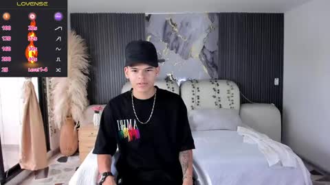 dylanroyce_ online show from March 2026 12:30:02 PM