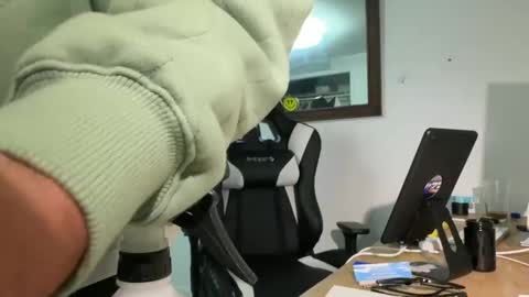 Snapshot of dylansdick90 chatting on December 2024 12:45:02 AM Dylans A Dick online show from December 2024 12:45:02 AM