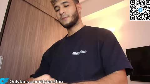 Snapshot of dylanxfun chatting on September 2025 07:47:01 PM dylanxfun online show from September 2025 07:47:01 PM
