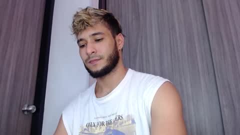 Snapshot of dylanxfun chatting on October 2025 03:56:01 AM dylanxfun online show from October 2025 03:56:01 AM