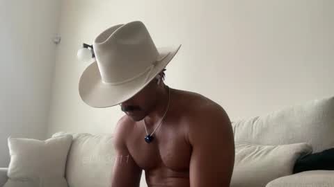 Snapshot of e13ven11 chatting on November 2025 04:11:02 PM Formally known as Virus of Life online show from November 2025 04:11:02 PM