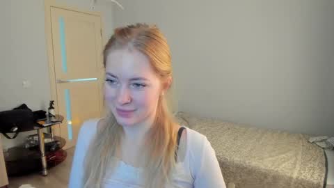 fansly - yourbestbaby online show from April 2026 06:19:01 AM