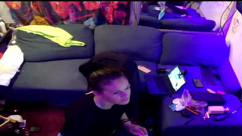 Kryztal Klear Jaxx online show from January 2025 09:26:01 AM