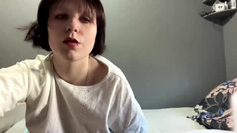 Snapshot of earthascritchfield chatting on April 2026 07:22:02 AM Rina online show from April 2026 07:22:02 AM