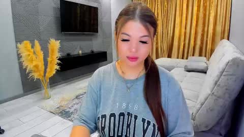 Snapshot of easternbeautyy chatting on December 2024 07:00:01 PM easternbeautyy online show from December 2024 07:00:01 PM