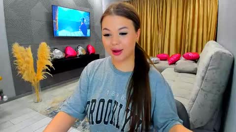 Snapshot of easternbeautyy chatting on February 2025 10:03:02 PM easternbeautyy online show from February 2025 10:03:02 PM