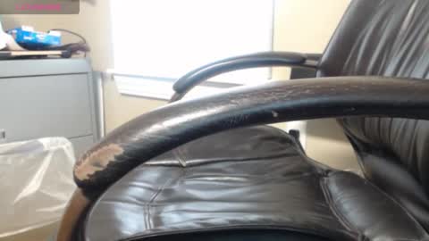 Easy Going Guy online show from November 2025 06:56:02 PM