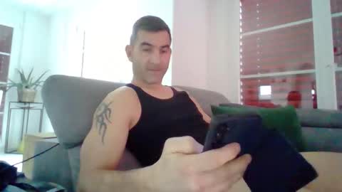 Andrew online show from February 2026 02:42:02 PM