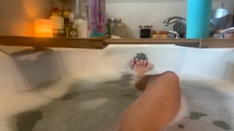 Six online show from June 2026 07:15:02 PM