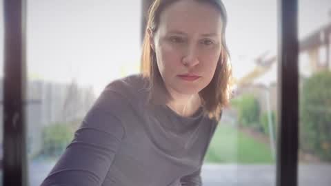 Nadia Ferreira  online show from February 2025 02:15:01 PM