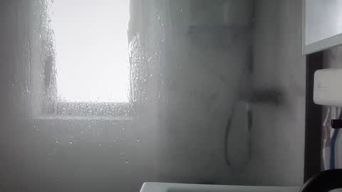 Nadia Ferreira  online show from March 2025 09:32:02 AM